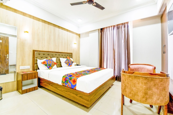 Imagen de la habitación del Hotel Fabhotel Shiv Mahima. Foto 2