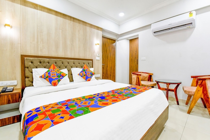 Imagen de la habitación del Hotel Fabhotel Shiv Mahima. Foto 6