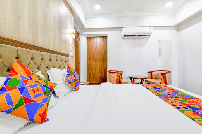 Imagen de la habitación del Hotel Fabhotel Shiv Mahima. Foto 7