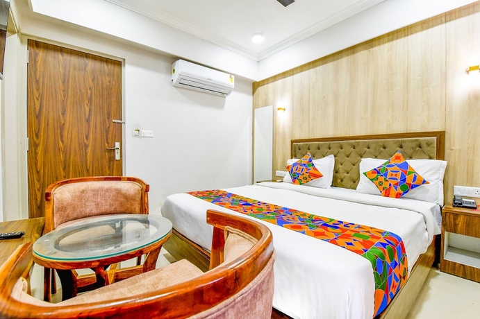 Imagen de la habitación del Hotel Fabhotel Shiv Mahima. Foto 10