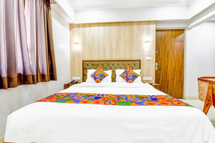 Imagen de la habitación del Hotel Fabhotel Shiv Mahima. Foto 11