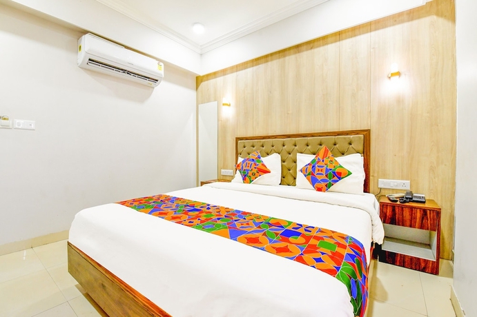 Imagen de la habitación del Hotel Fabhotel Shiv Mahima. Foto 13