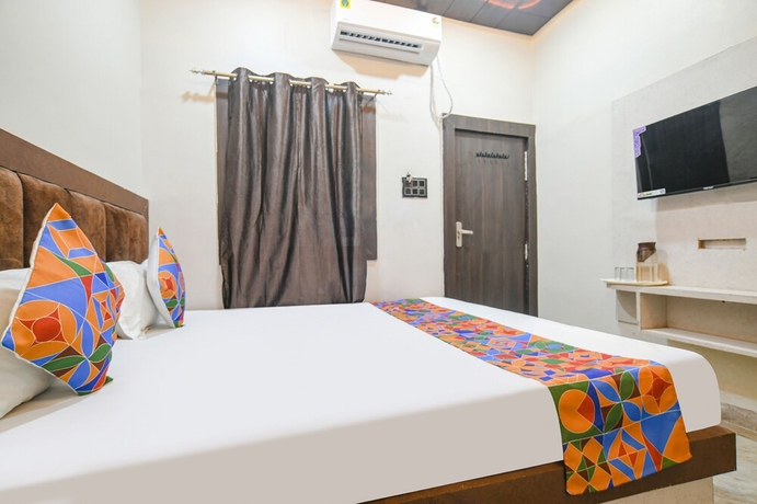 Imagen de la habitación del Hotel Fabhotel Shiva Grand I. Foto 2