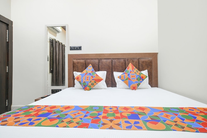 Imagen de la habitación del Hotel Fabhotel Shiva Grand I. Foto 4