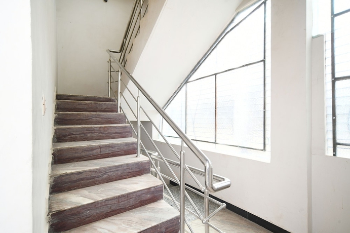 Imagen de los interiores del Hotel Fabhotel Shiva Grand I. Foto 15