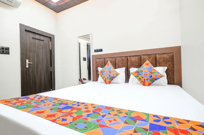 Imagen de la habitación del Hotel Fabhotel Shiva Grand I. Foto 11