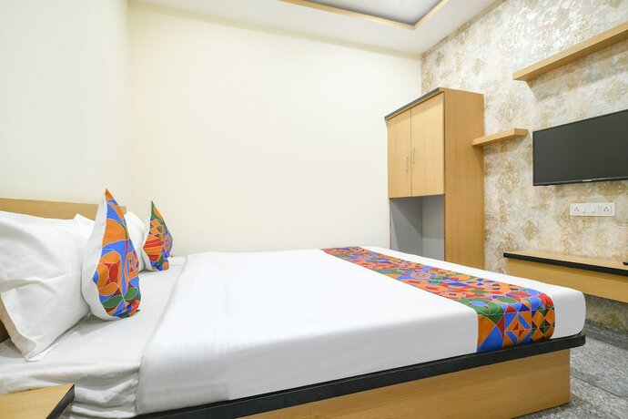 Imagen de la habitación del Hotel Fabhotel Shree Khatu Shyam Palace. Foto 17