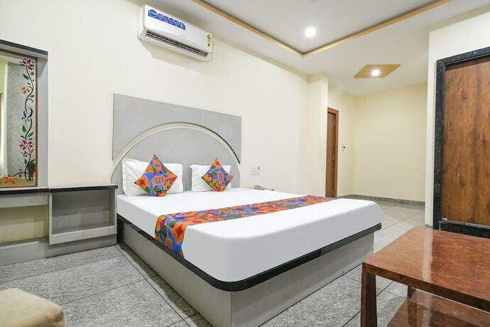 Imagen de la habitación del Hotel Fabhotel Shree Khatu Shyam Palace. Foto 18