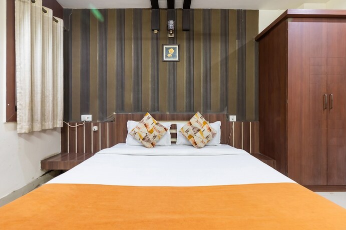 Imagen general del Hotel Fabhotel Shree Regency. Foto 7