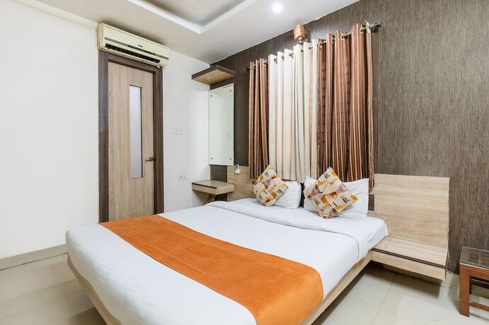 Imagen de la habitación del Hotel Fabhotel Shree Regency. Foto 20