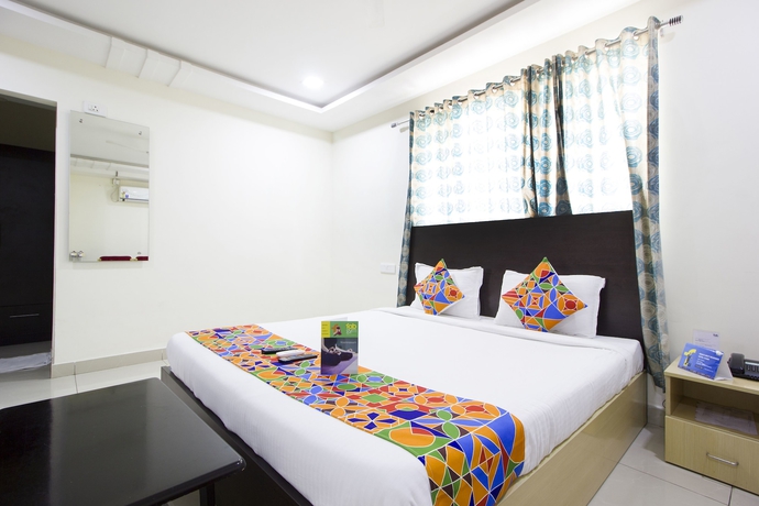Imagen de la habitación del Hotel Fabhotel Siri Inn Madhapur. Foto 4