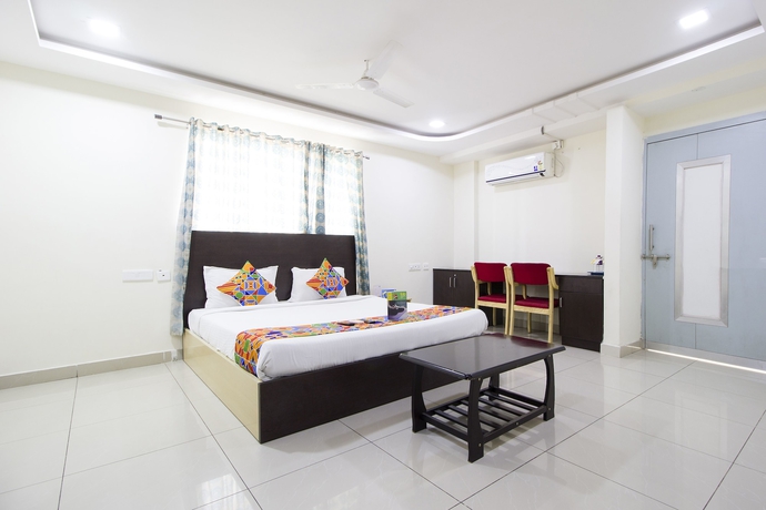 Imagen de la habitación del Hotel Fabhotel Siri Inn Madhapur. Foto 6
