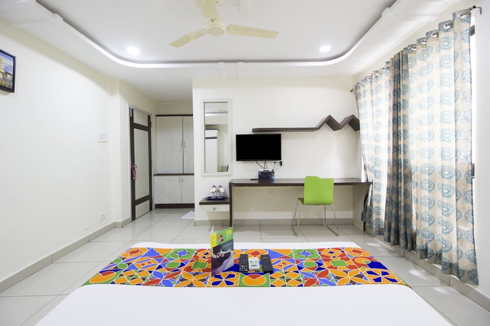 Imagen de la habitación del Hotel Fabhotel Siri Inn Madhapur. Foto 13