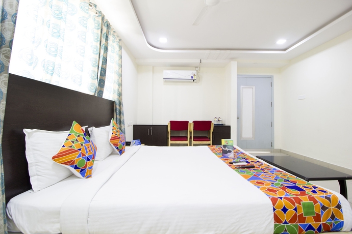 Imagen de la habitación del Hotel Fabhotel Siri Inn Madhapur. Foto 14