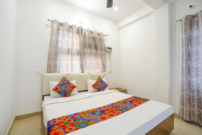 Imagen de la habitación del Hotel Fabhotel Sk Residency. Foto 19