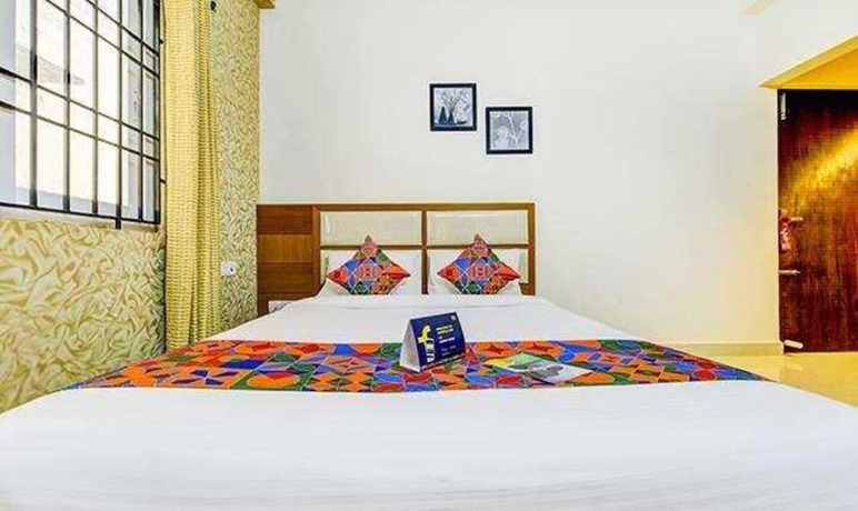Imagen de la habitación del Hotel Fabhotel Sky Bay. Foto 19