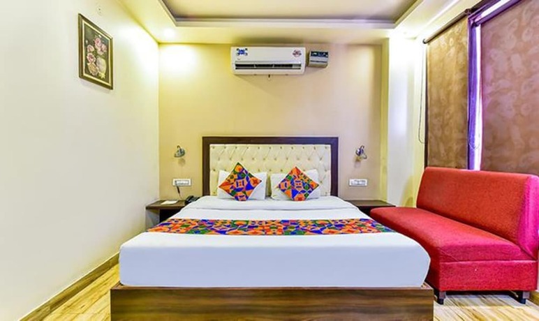 Imagen de la habitación del Hotel Fabhotel Sr Residency. Foto 15