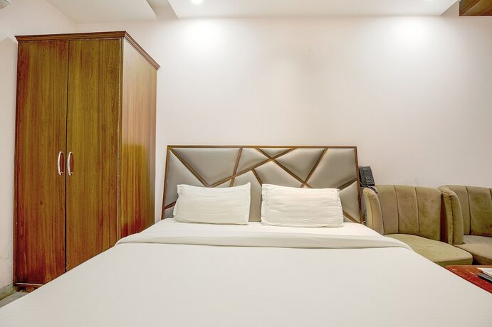 Imagen de la habitación del Hotel Fabhotel Stevia. Foto 15