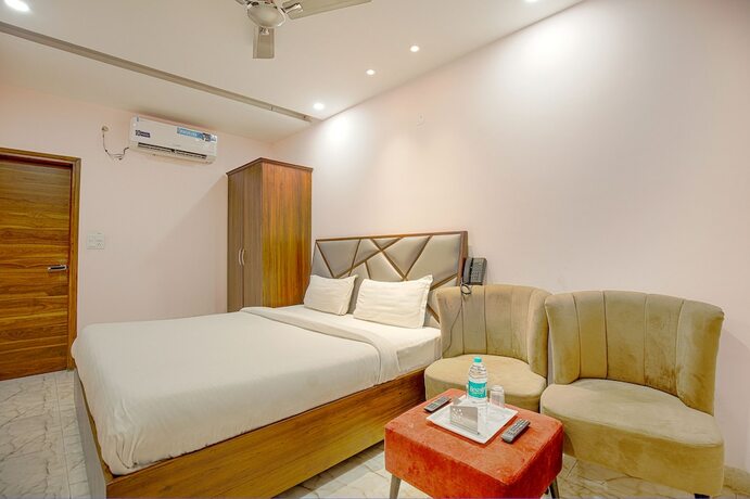 Imagen de la habitación del Hotel Fabhotel Stevia. Foto 20