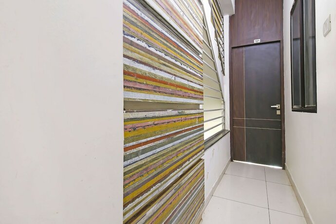 Imagen general del Hotel Fabhotel Sugar Cube. Foto 10
