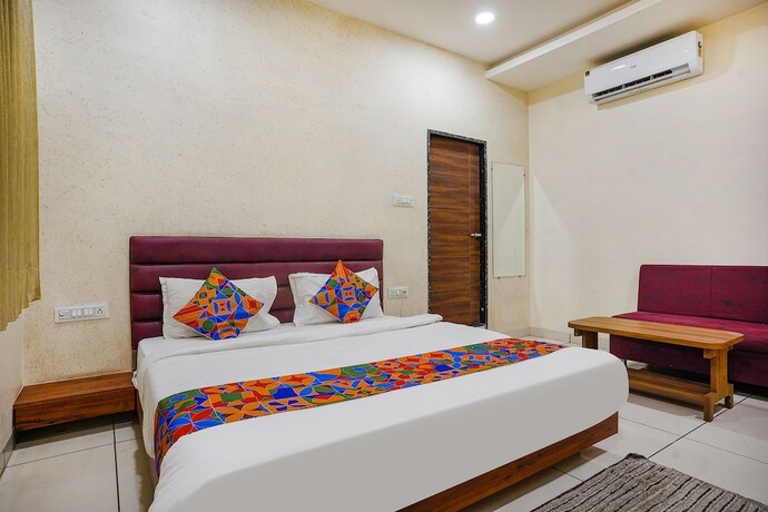Imagen general del Hotel Fabhotel Sukh Vilas. Foto 3