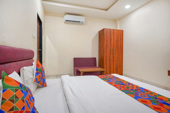 Imagen general del Hotel Fabhotel Sukh Vilas. Foto 17