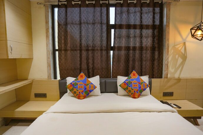 Imagen de la habitación del Hotel Fabhotel Sun Park. Foto 16