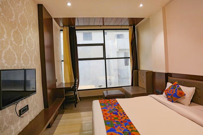 Imagen de la habitación del Hotel Fabhotel Sun Park. Foto 19