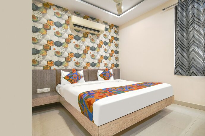 Imagen de la habitación del Hotel Fabhotel Sundaram Palace. Foto 18