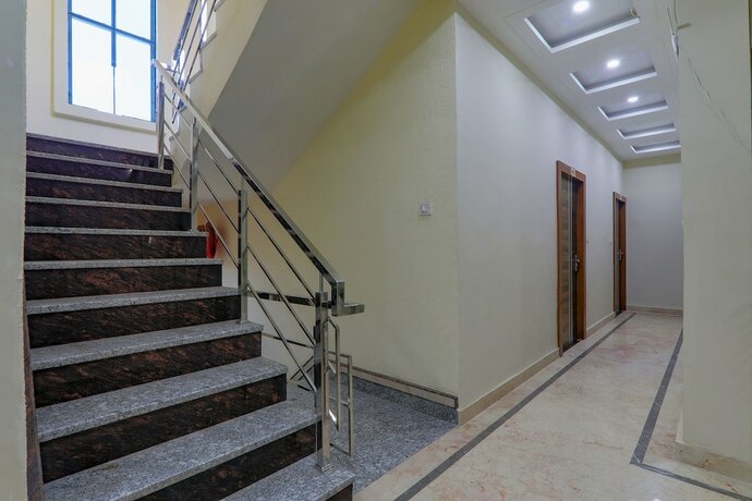 Imagen general del Hotel Fabhotel Super 3 Premium. Foto 13