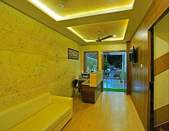 Imagen general del Hotel Fabhotel Suraj Palace Hiran Magri. Foto 1