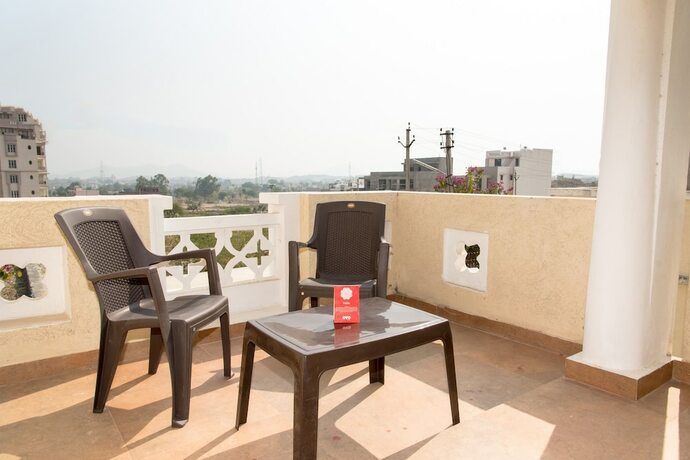 Imagen general del Hotel Fabhotel Suraj Palace Hiran Magri. Foto 2