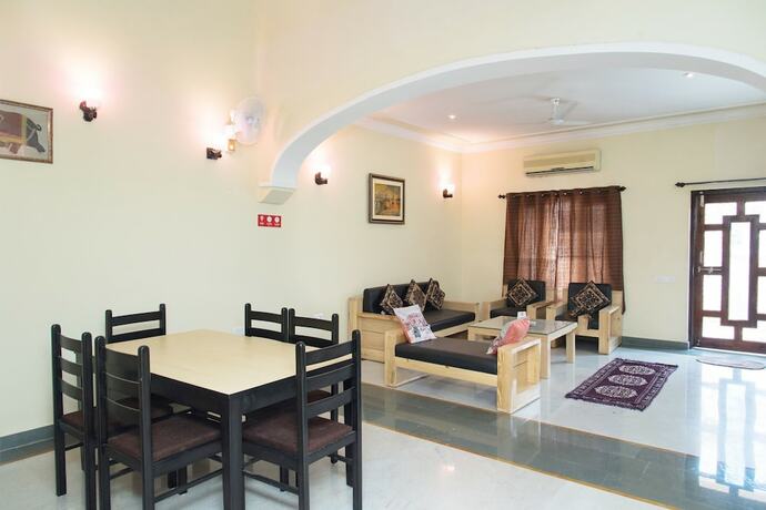 Imagen de la habitación del Hotel Fabhotel Suraj Palace Hiran Magri. Foto 10