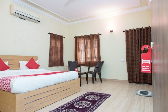Imagen de la habitación del Hotel Fabhotel Suraj Palace Hiran Magri. Foto 18