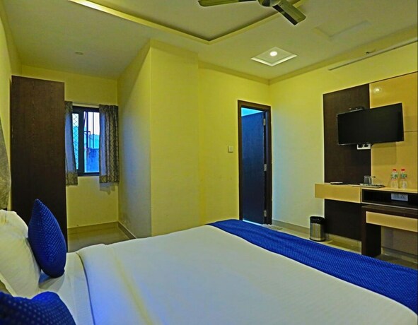 Imagen de la habitación del Hotel Fabhotel Suraj Palace Hiran Magri. Foto 25