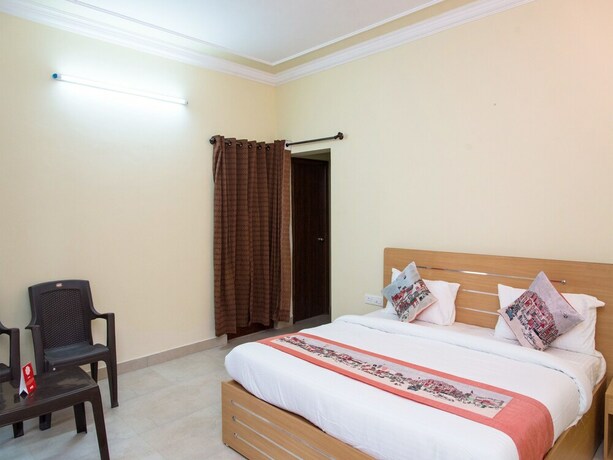 Imagen de la habitación del Hotel Fabhotel Suraj Palace Hiran Magri. Foto 26