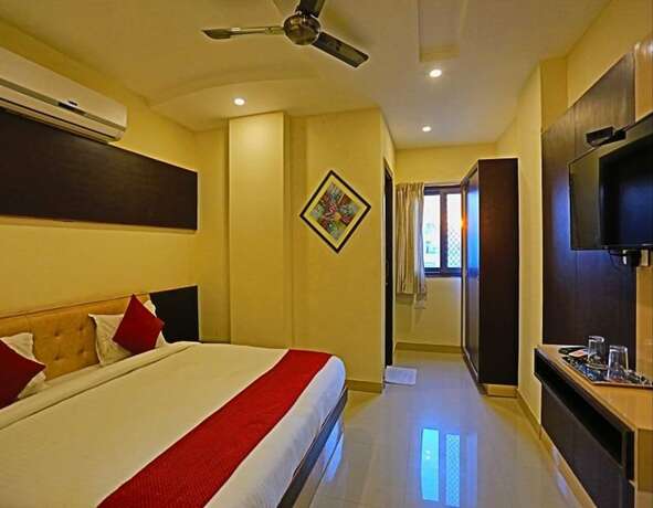 Imagen de la habitación del Hotel Fabhotel Suraj Palace Hiran Magri. Foto 31