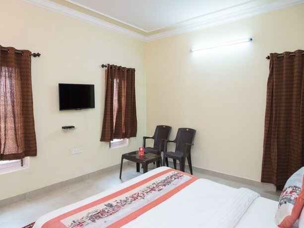 Imagen de la habitación del Hotel Fabhotel Suraj Palace Hiran Magri. Foto 35