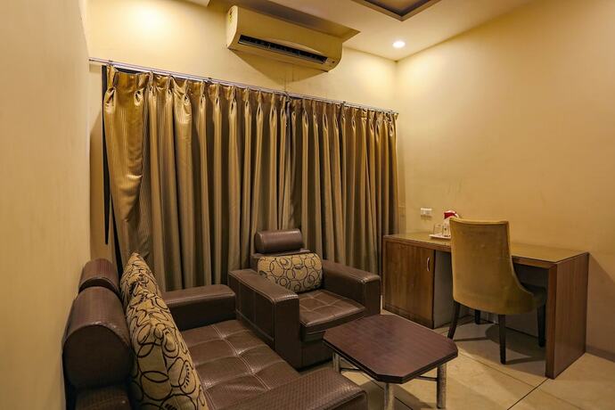 Imagen general del Hotel Fabhotel Surya. Foto 11