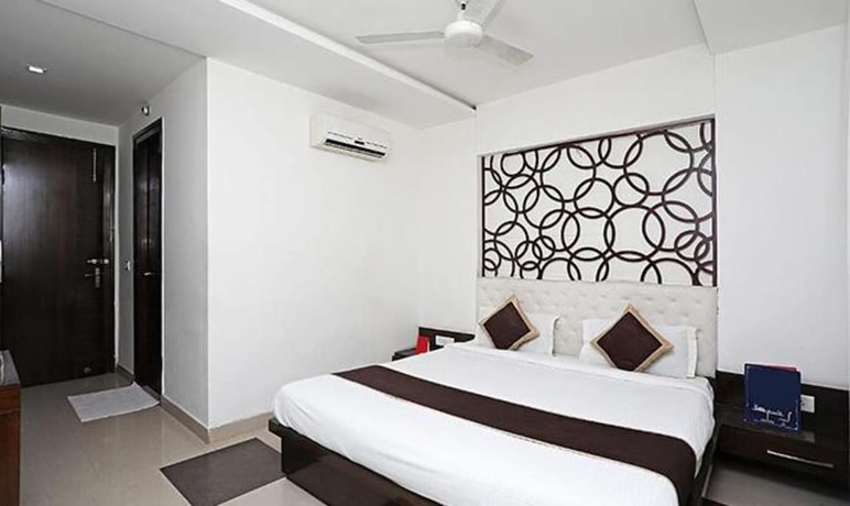 Imagen de la habitación del Hotel Fabhotel Taj Castle. Foto 8