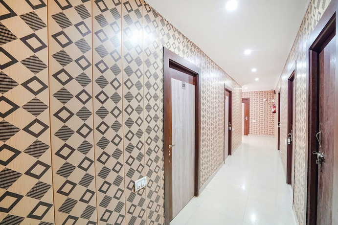 Imagen de los interiores del Hotel Fabhotel Taj Stay. Foto 14