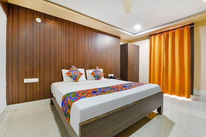 Imagen de la habitación del Hotel Fabhotel Tak Inn. Foto 16