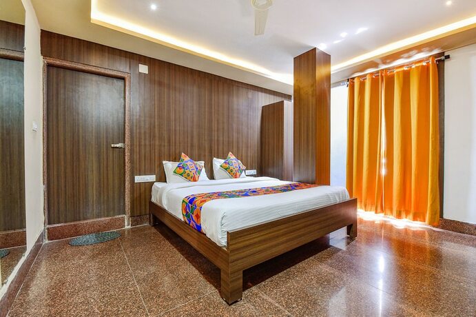 Imagen de la habitación del Hotel Fabhotel Tak Inn. Foto 17