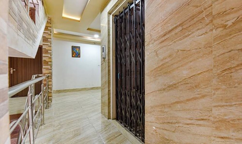 Imagen de los interiores del Hotel Fabhotel Tak International. Foto 16