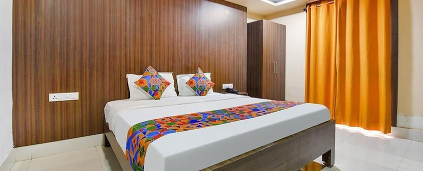 Imagen de la habitación del Hotel Fabhotel Tak International. Foto 9