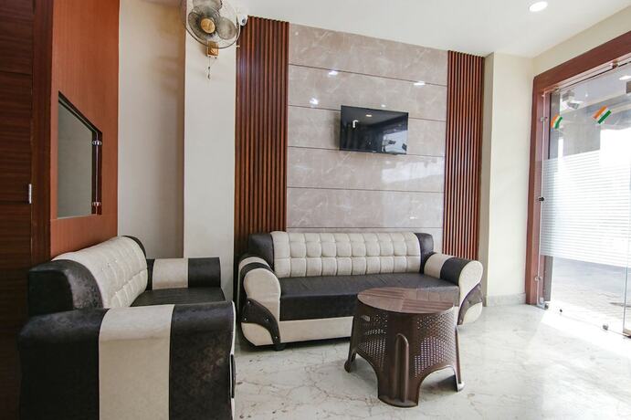 Imagen general del Hotel Fabhotel Tarry Town. Foto 8