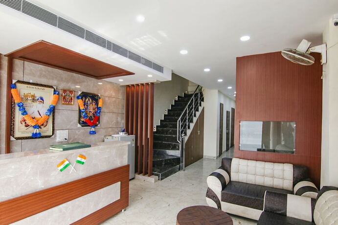Imagen general del Hotel Fabhotel Tarry Town. Foto 11