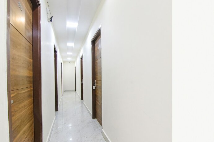Imagen general del Hotel Fabhotel Tarry Town. Foto 13
