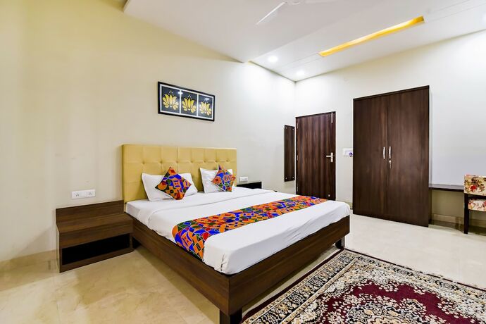 Imagen general del Hotel Fabhotel The Castle Homestay. Foto 9