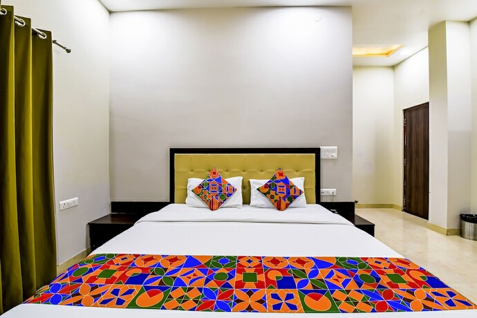 Imagen general del Hotel Fabhotel The Castle Homestay. Foto 14